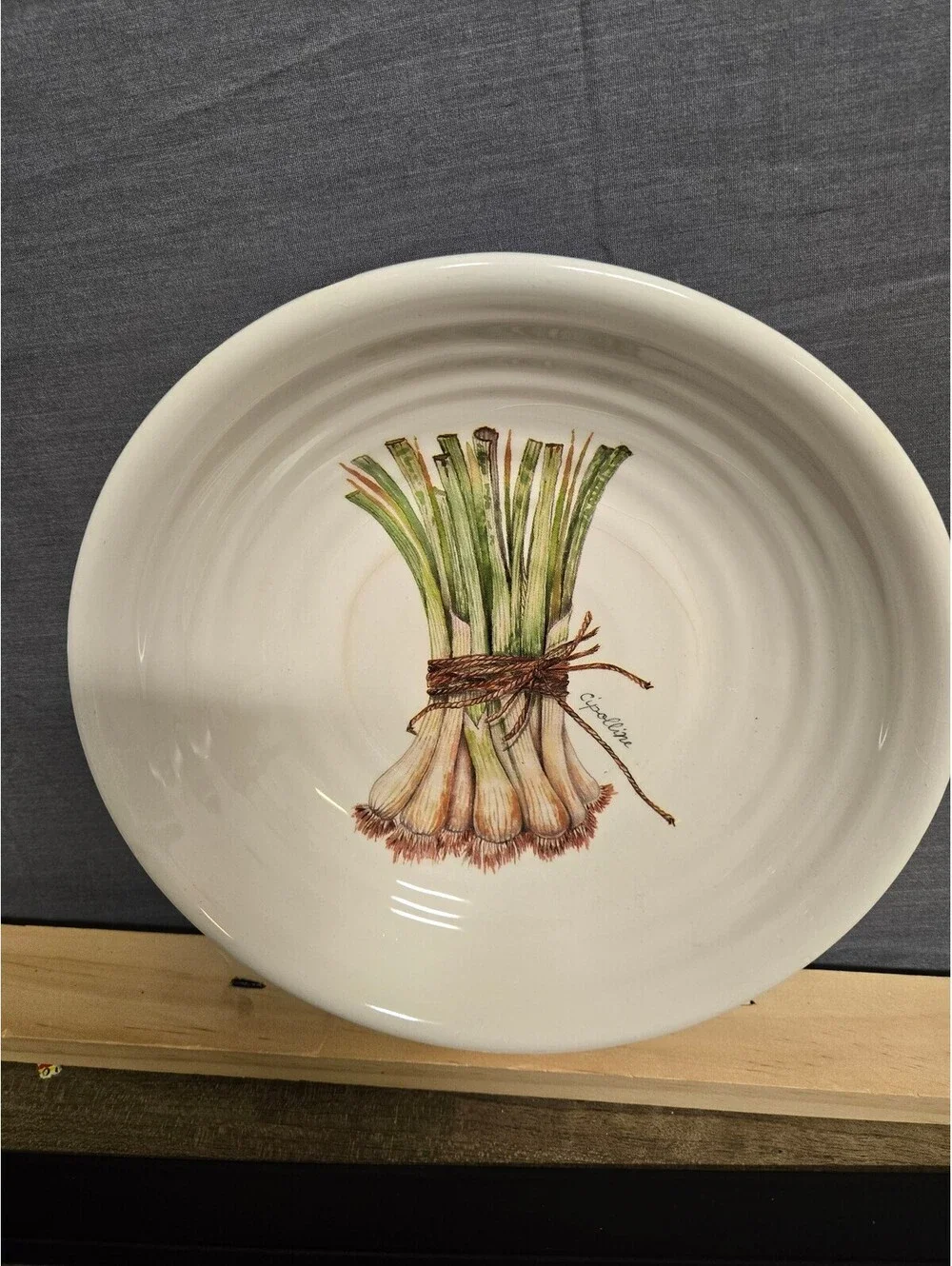 Ceramica Cuore Italian Ceramic Serving Bowl with Green Onion